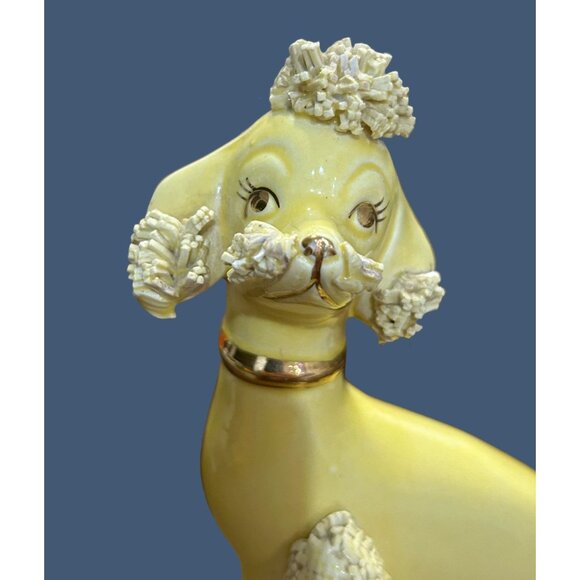 Vintage 1950's Yellow Ceramic Poodle Figurine With Gold Collar - - Picture 6 of 9
